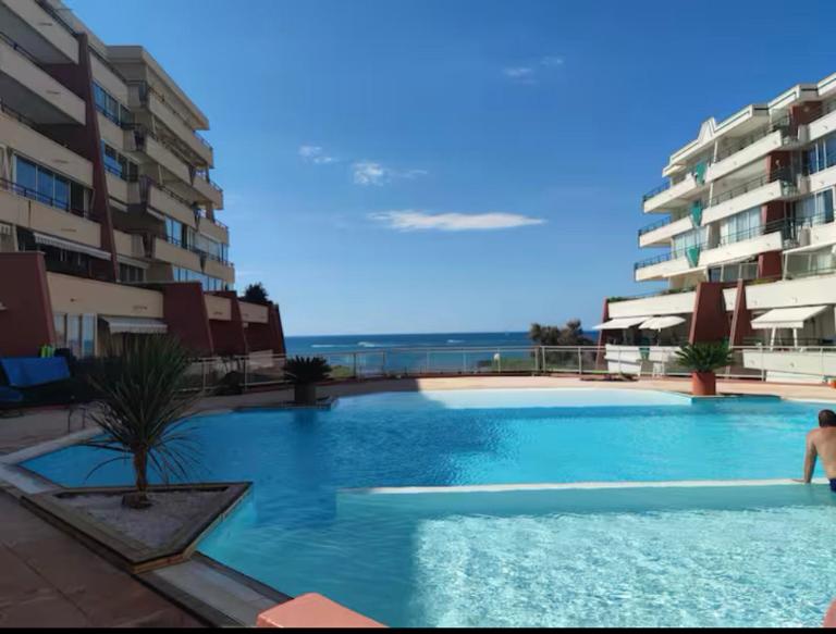 Sète location joli appartement Corniche 4 pers - B&B Sète