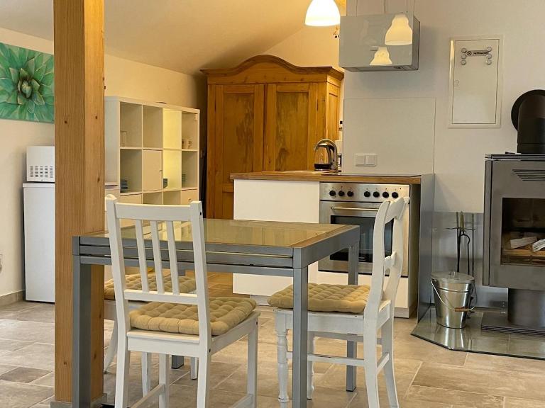 Moderne Ferienwohnung FEWO Solms - B&B Oberndorf