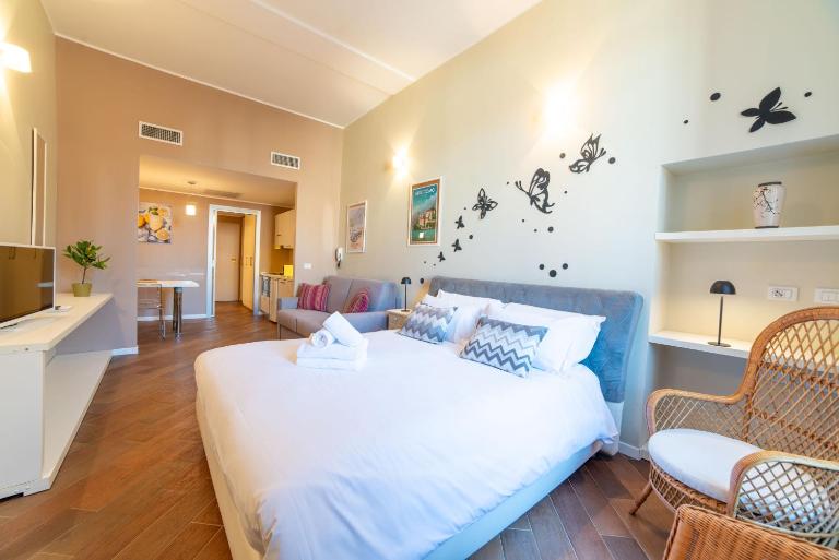Suite Mazzini Square - B&B Como