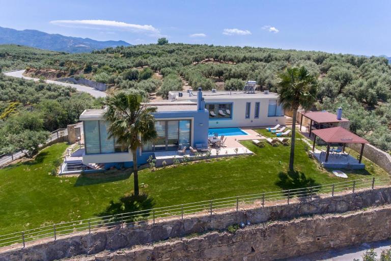 Modern Interior Villa - B&B Chania