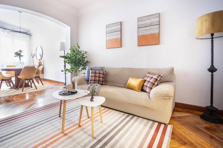 El Ñeru del Marqués - Plaza Garaje Gratuita - VUT5160AS - B&B Gijón