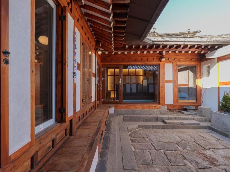 Bukchon Hanok - 'Yul Jae' The access code is sent by message - Bed and Breakfast Seoel