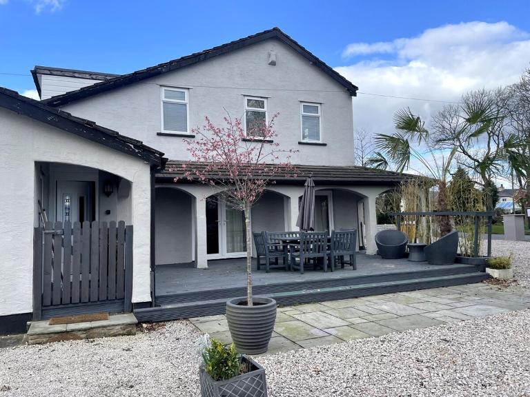 The Old Nursery - B&B Blackburn