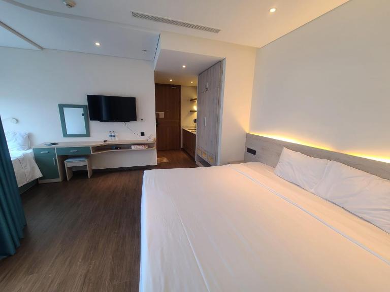 Sea La Vie Tuy Hoa Beachside Studio - B&B Tuy Hoa
