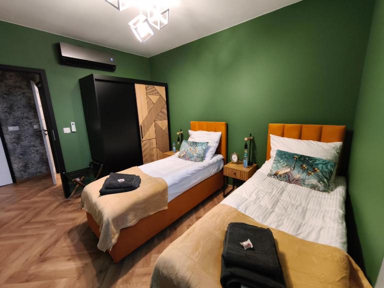 W Centrum Luksusowy Apartament, Duży Parking, Zameldowanie 24h, FV, Ekspres, XBOX, Klimatyzacja, Dwie Sypialnie, Kuchnia i Salon, Samo centrum miasta, - Ferienwohnung Starogard Gdański