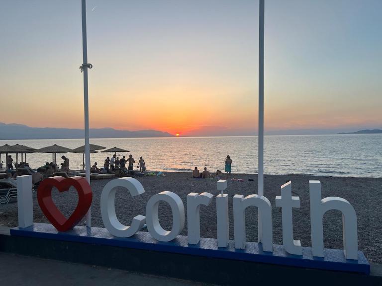 ομορφο διαμερισμα κοντα στην παραλια 350 m - B&B Corinth
