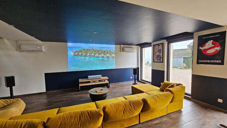 Domaine Caloin - Cinéma - Ferienwohnung Echinghen
