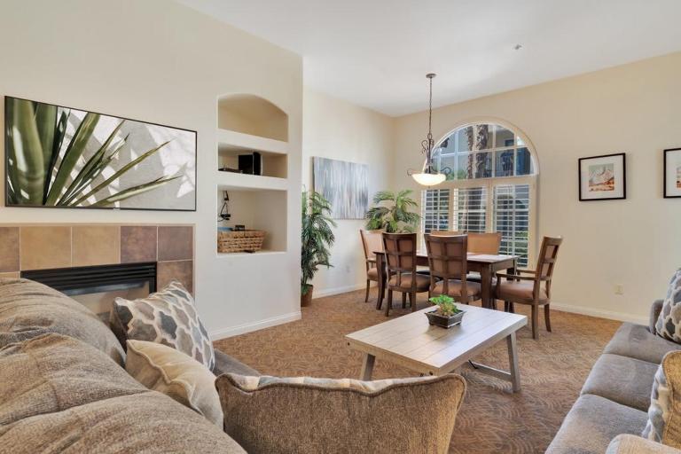 Tranquil Ground Floor Villa in Heart of LQ #A - B&B La Quinta