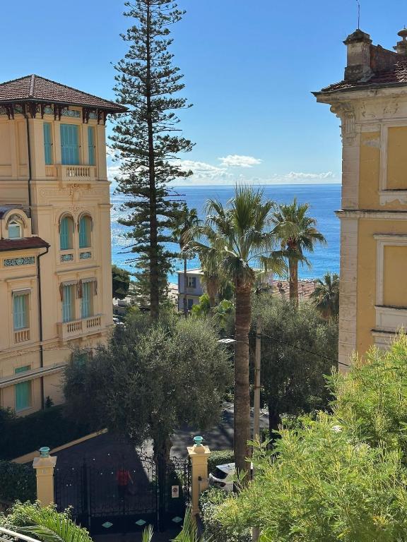 Scorcio sul mare di Ospedaletti - Chambres d'hôtes Ospedaletti