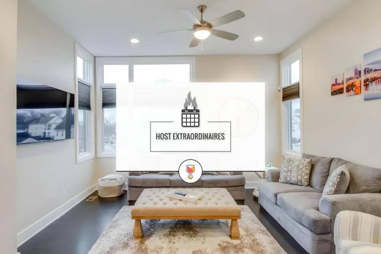 Stylish Home Private Rooftop Perfect Location - Chambres d'hôtes Nashville