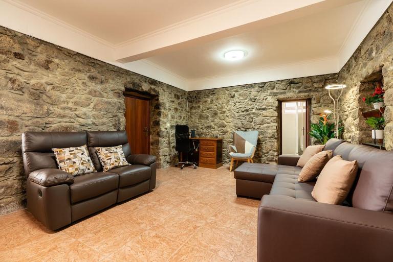 Sunset House - Ferienwohnung Calheta