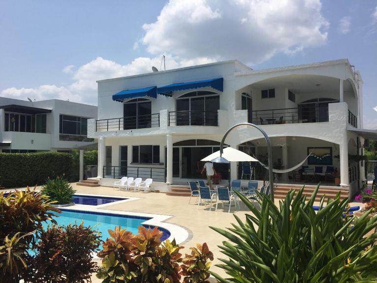 Casa Condominio Campestre el Peñon - Ferienwohnung Girardot