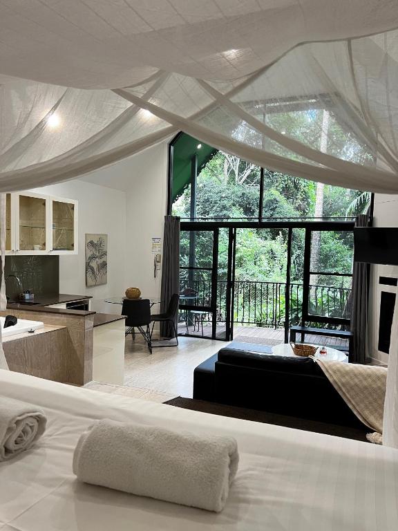 Gallery Walk Chalets - Tamborine Mountain - B&B Tamborine Mountain