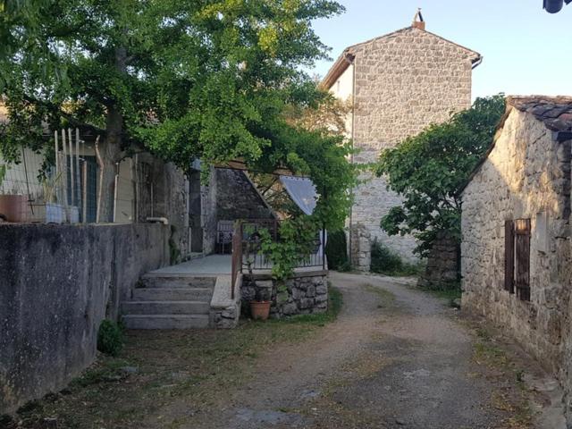 Gîte de L'impasse du Puits - B&B Saint-Alban-Auriolles
