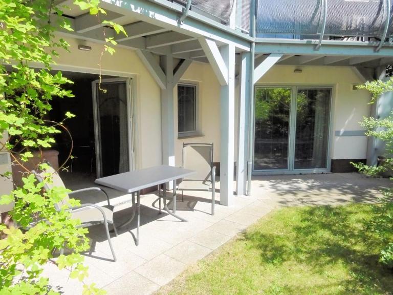 Zentrale Ferienwohnung mit sonniger Terrasse Bernstein - Chambres d'hôtes Ostseebad Kühlungsborn