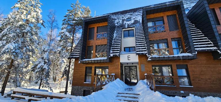 Apartman Lara - Divčigora - Chambres d'hôtes Divčibare