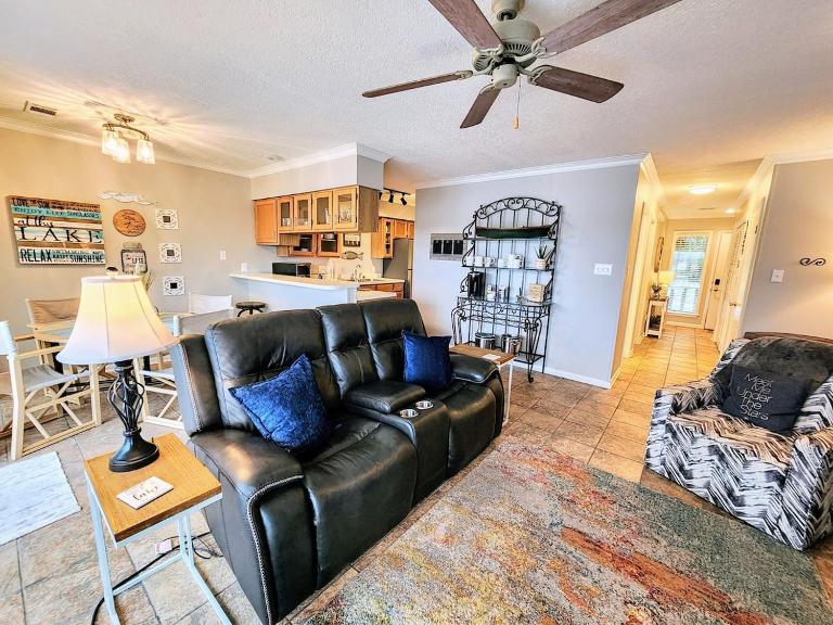 Farr Shores Cozy Retreat - B&B Red Oak