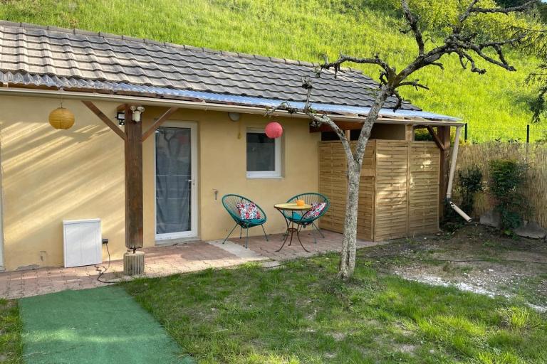 Casa 4 Saisons - Studio - PiscineJardin - Proche centre-ville - B&B Brive-la-Gaillarde