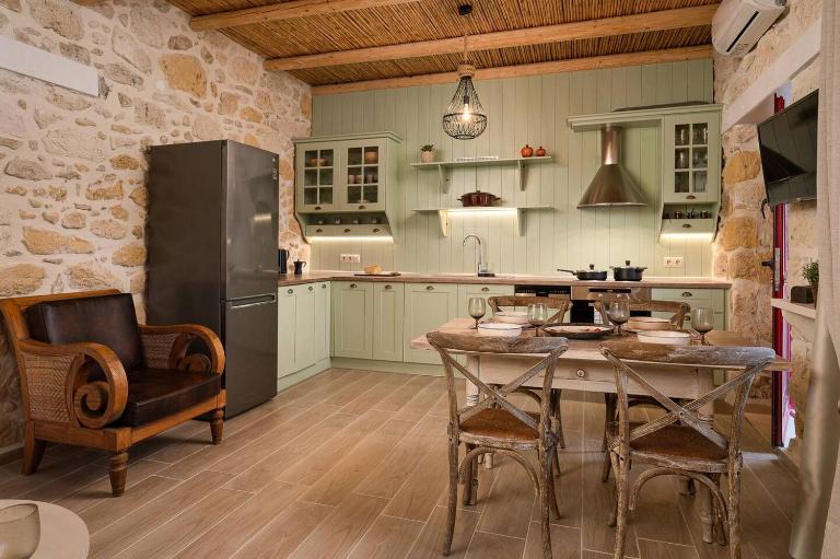 Physis Country House Near Matala Beach & Faistos - B&B Kousés