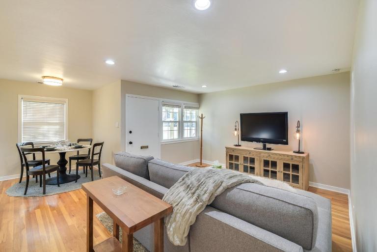4 Mi to Dtwn San Jose: Sleek & Modern Duplex! - Ferienwohnung San José