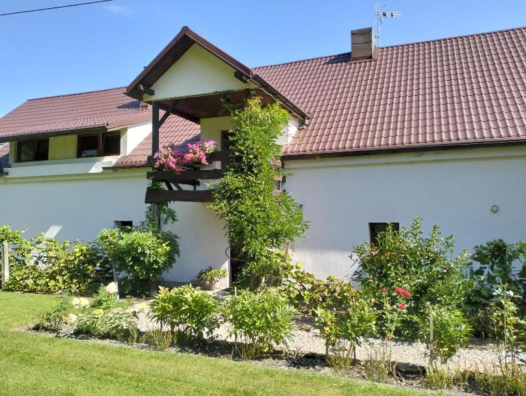 Noclegi i sauna w starym domu - Ferienwohnung Pławnica