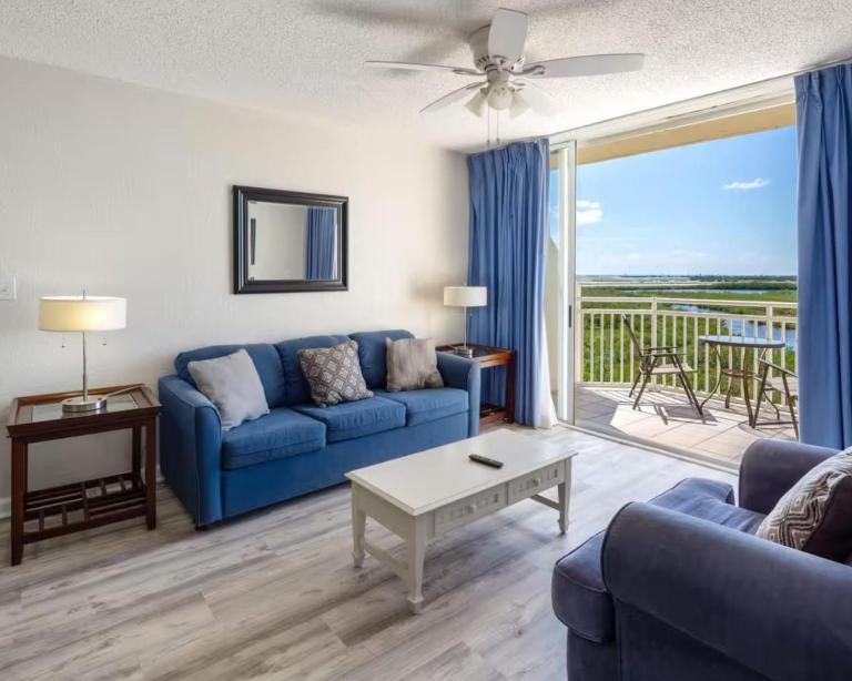 The Andros - Sunrise Suites - Bed and Breakfast Key West