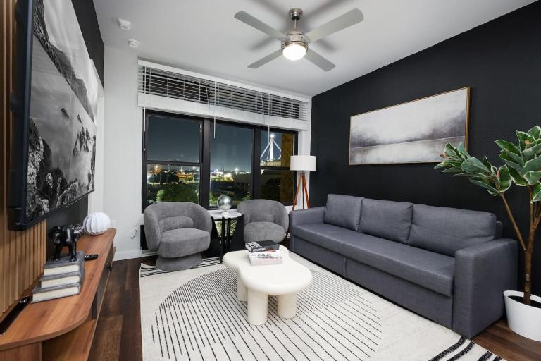 1BR Escape w Pool&Parking, Near Rvrwlk & Conv Ctr - B&B San Antonio