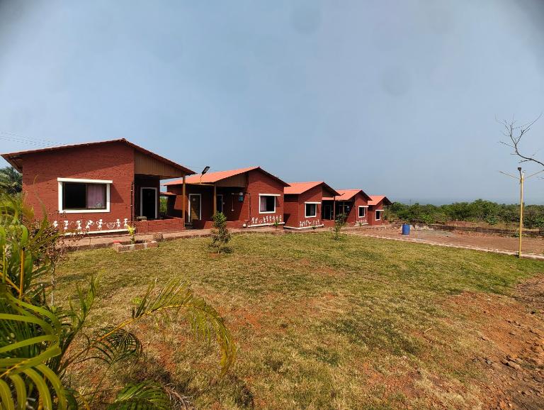 Just Chill Resort - B&B Ganpatipule