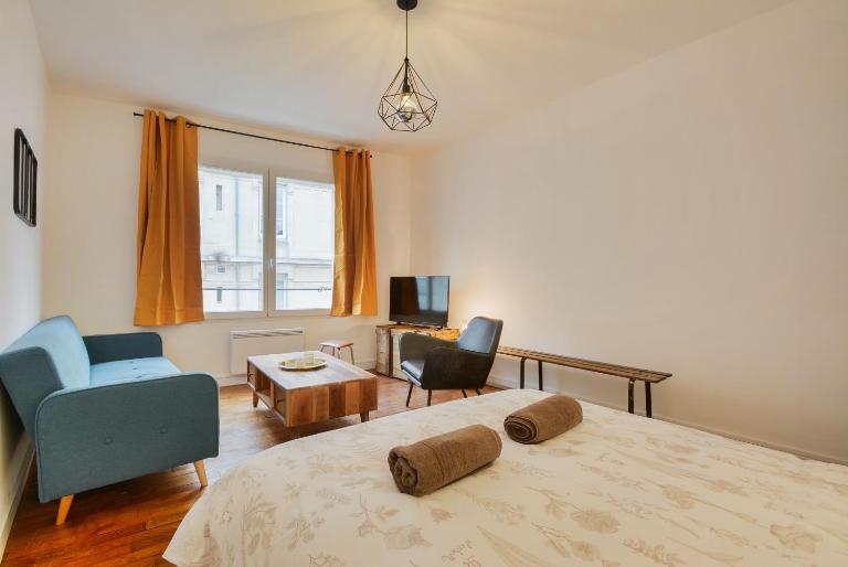 Appartement Place Stanislas 2 - B&B Nancy