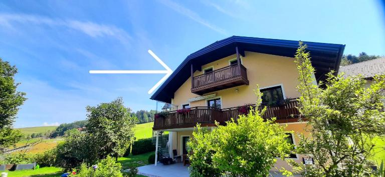 Ferienwohnung zum IRRSEE 79 Mondseeland - B&B Zell am Moos