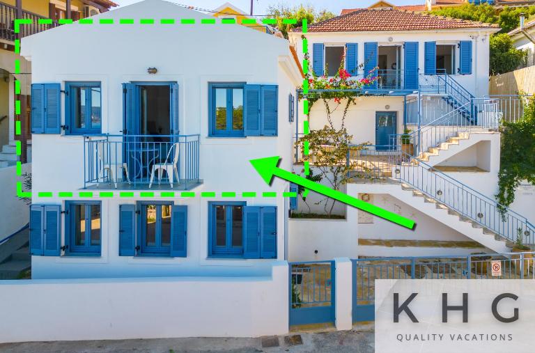 Three properties Art House, Top floor open plan studio, Open plan Art studio with front yard in Fiskardo - B&B Fiskárdo