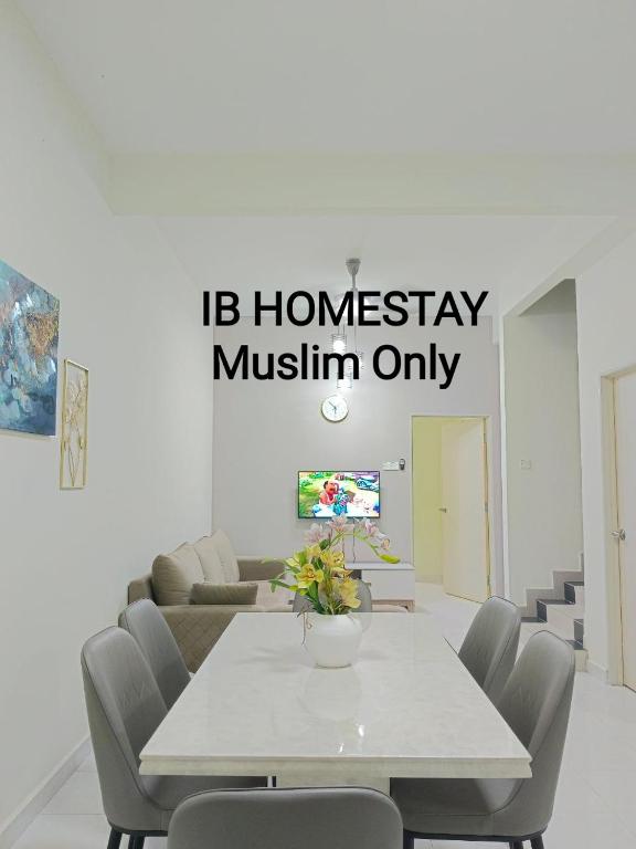 IB Homestay Kangar - B&B Kangar