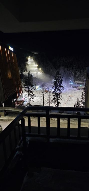 Apartman FARIDANI, besplatan parking i ostava za skije i bicikla - Bed and Breakfast Bjelašnica