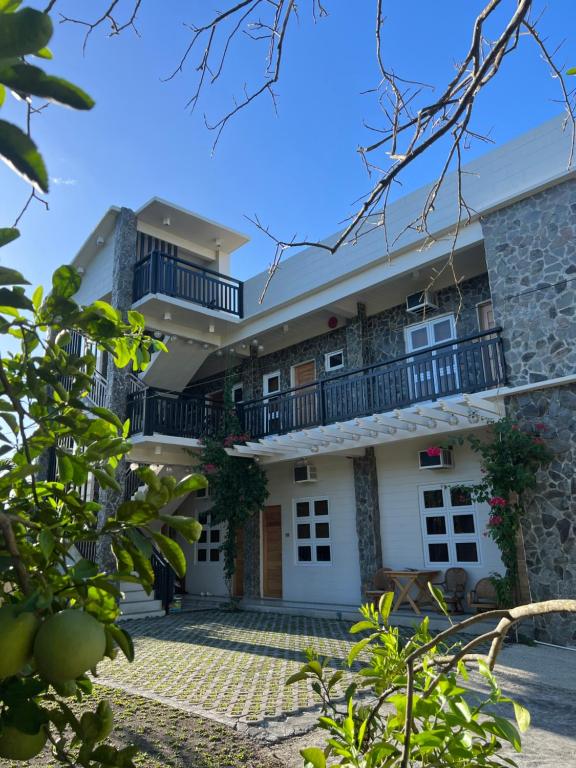 Balay na Bato - B&B Legaspi City