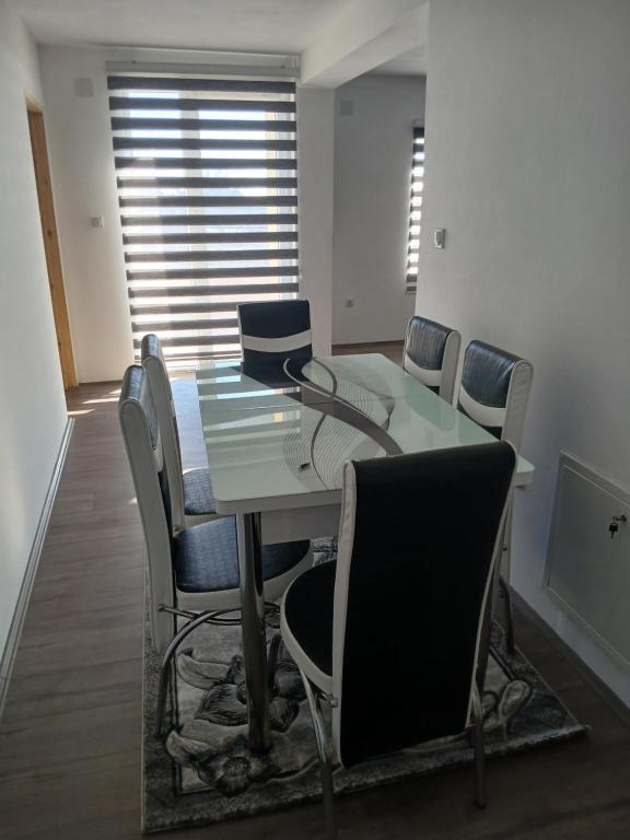 Apartmani SARA Vranje - Chambres d'hôtes Vranje