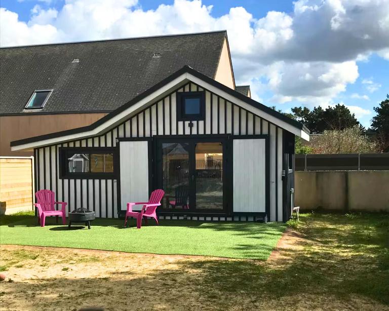 Le Cabanon - Tiny House 150m de la Plage - Bed and Breakfast Portbail