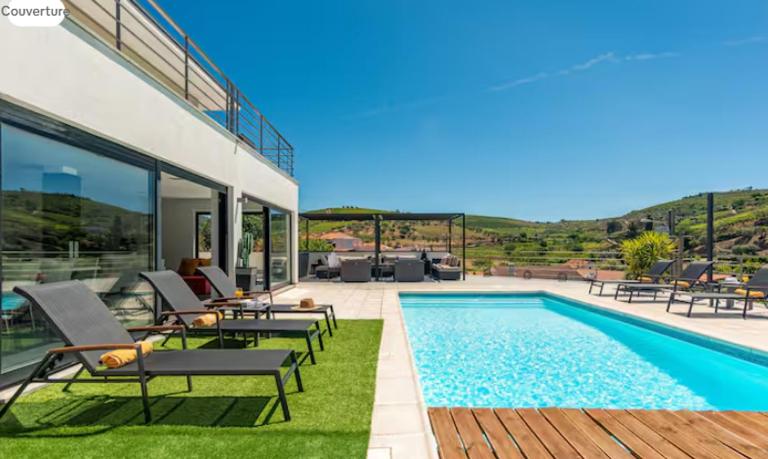 Valadouro Amazing Villa in Douro Valley - Pool - B&B Espinhosa