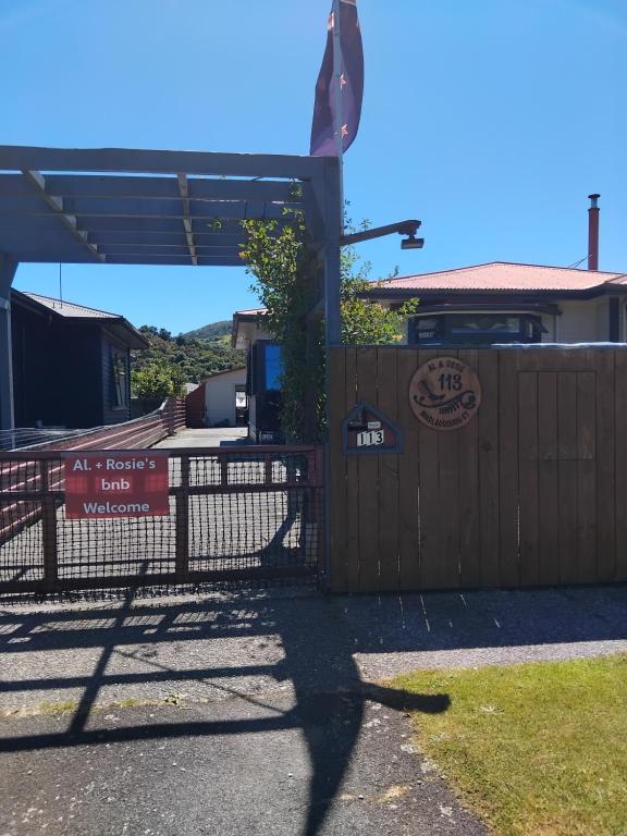Al and Rosies B+B - Bed and Breakfast Greymouth