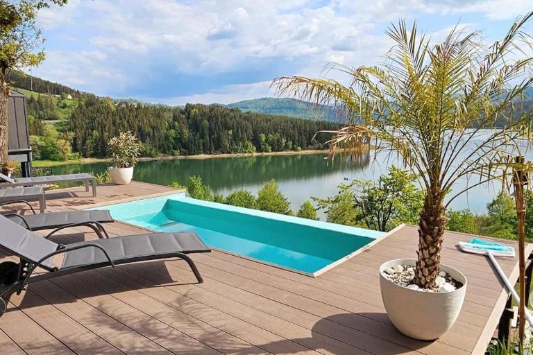 Moon Lake Bicaz - Casa Oia - B&B Buhalnița