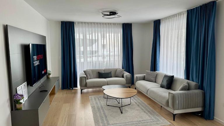 Lux Sarajevo Waves 2bdr apartment with private parking - Bed and Breakfast Sarajevo