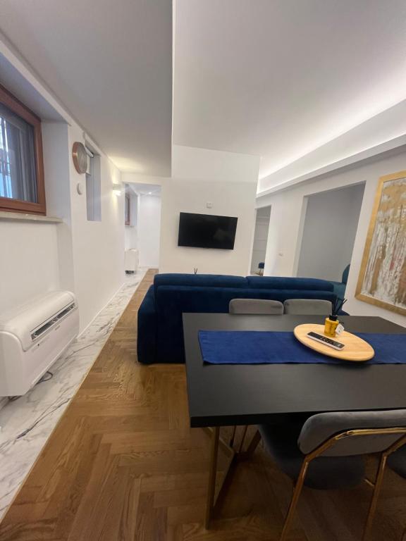 Savoia House, modern apartment near Villa Borghese - Chambres d'hôtes Rome