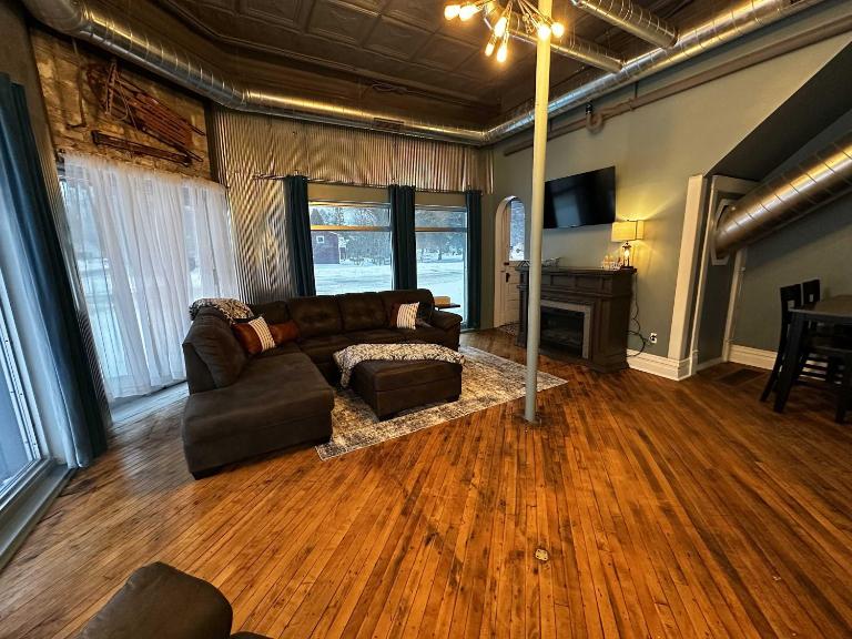 1 Mile From Boyne Mt- Chateau Patak - B&B Boyne Falls