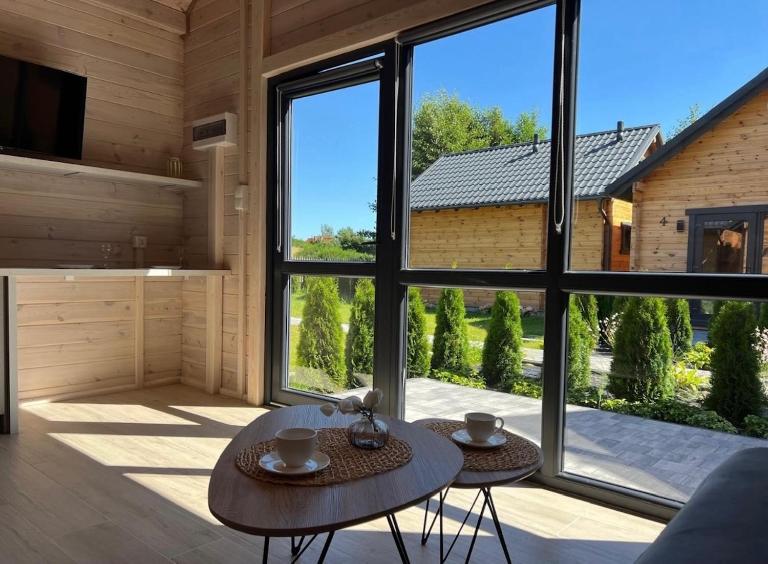 MOJA DEBINA LUX 1, domek z pokojem dziennym, jedną sypialnią i antresolą, blisko plaży - Chambres d'hôtes Dębina