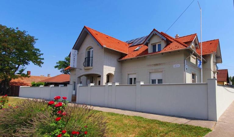 Sóvirág Termál Panzió - Chambres d'hôtes Hajdúnánás