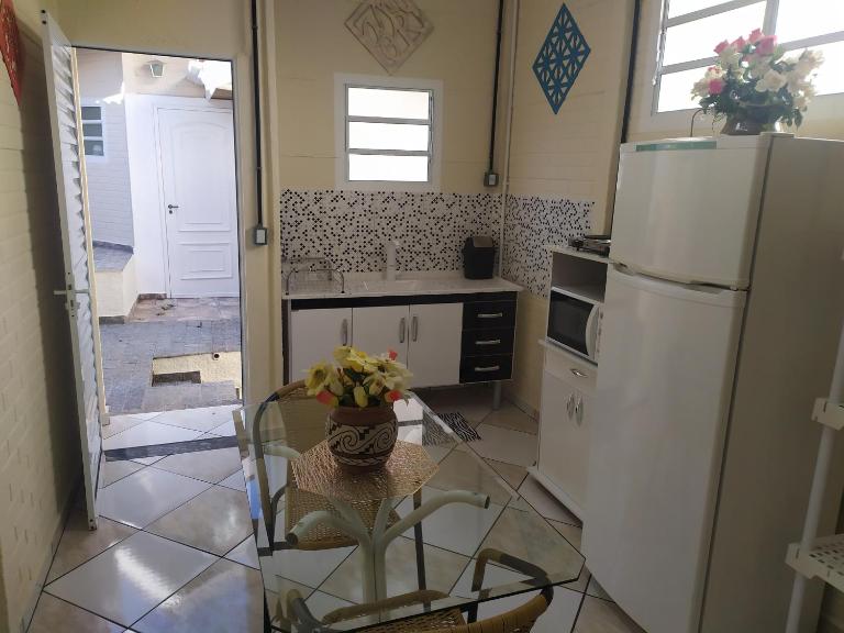 Pousada - Flat - Kitnet - Mobiliada, Confortável e Perto de Tudo - Bed and Breakfast Atibaia