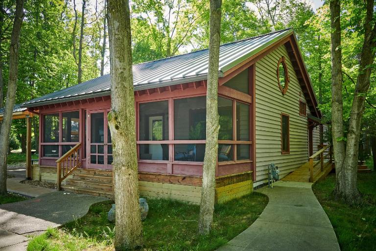Dollybrook 6 Pet Friendly Community Pool Groups Welcome - B&B Fennville