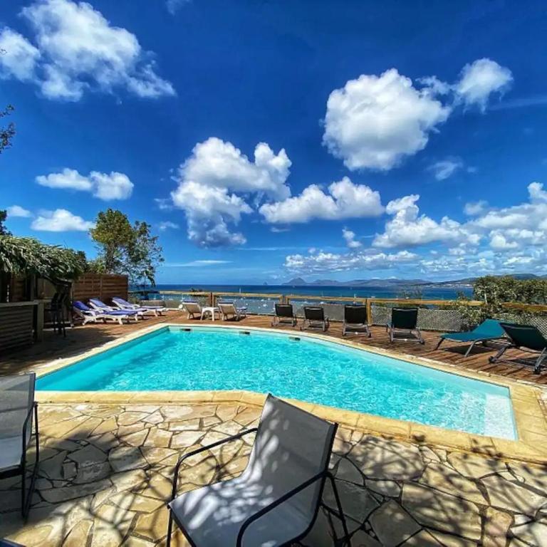 LA VILLA OUF - VUE SUR LE DIAMANT, St-Anne - B&B Sainte-Anne