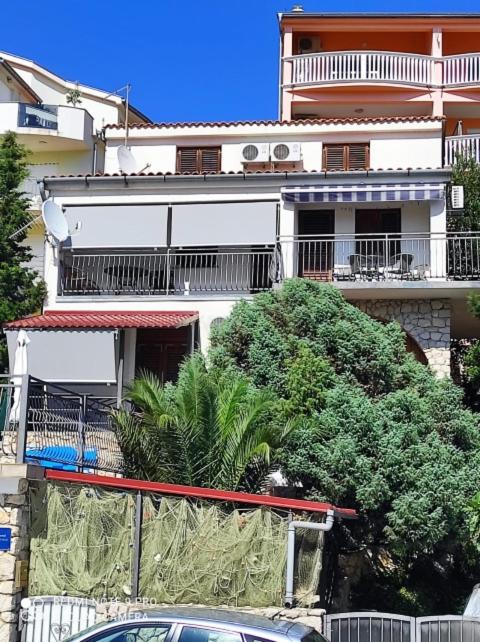 Apartman Varga AP1 - Chambres d'hôtes Drage