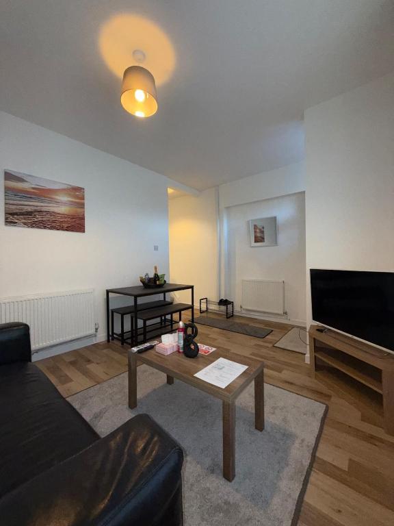 Charming 3-Bedroom house - Ferienwohnung Cardiff