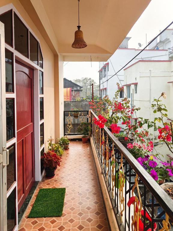 Tulip Inn - 3BHK AC Near Kamakhya - B&B Guwahati